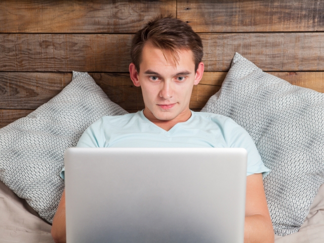 Could Frequent Pornography Use Affect a Person’s Sexual Health?
